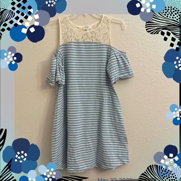 👗👗UMGEE USA BLUE & WHITE COLD SHOULDER DRESS  WITH A LACE!! SIZE SMALL👗👗 - Picture 1 of 7